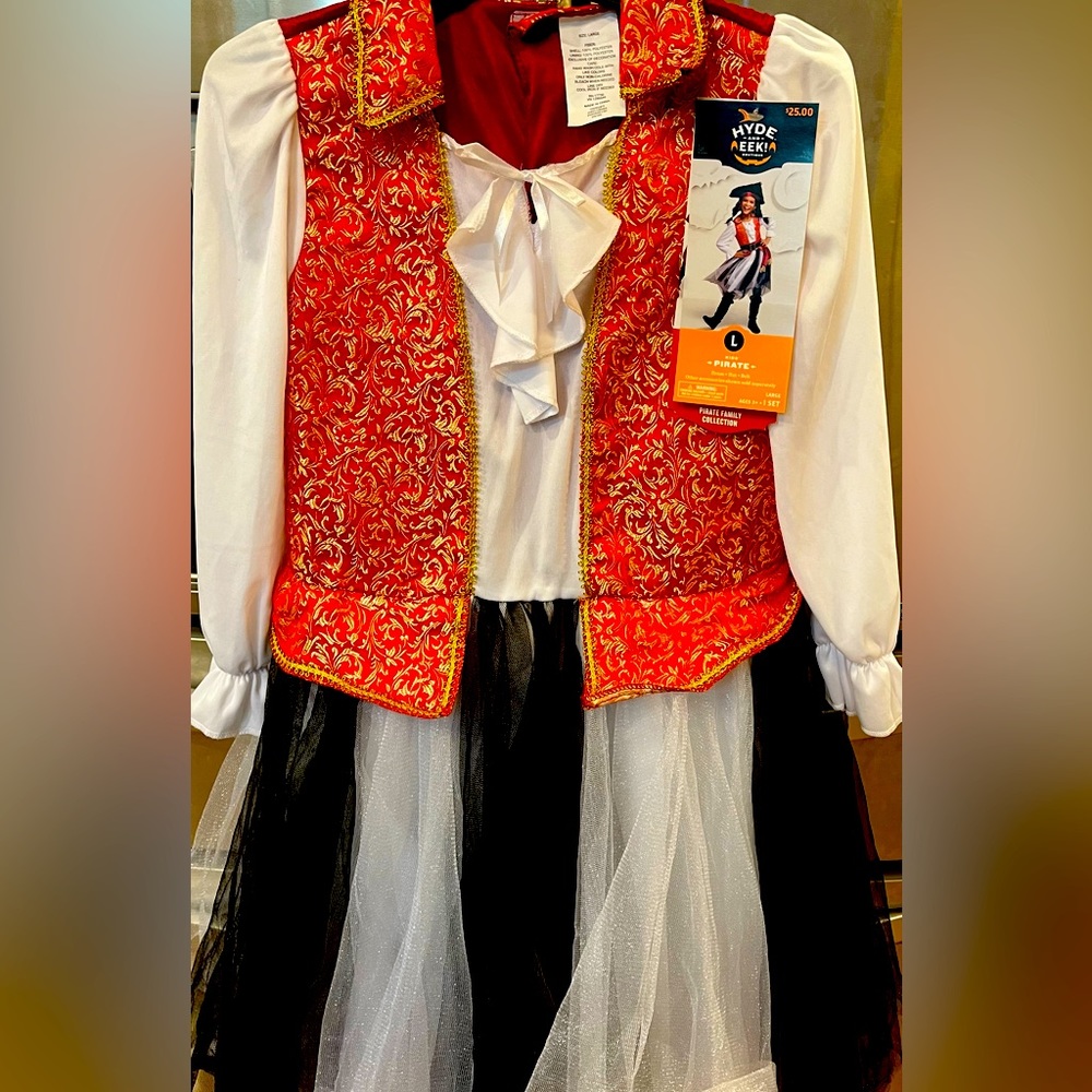 NWT Girls Pirate play costume Large